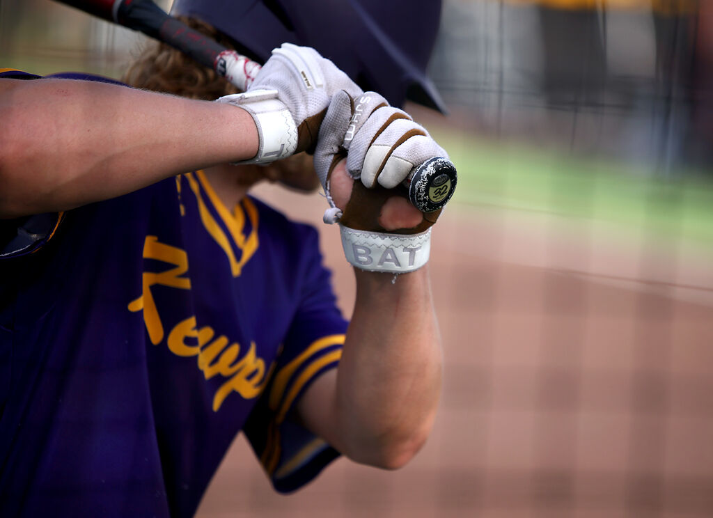 Mason Meloy gets ready to bat